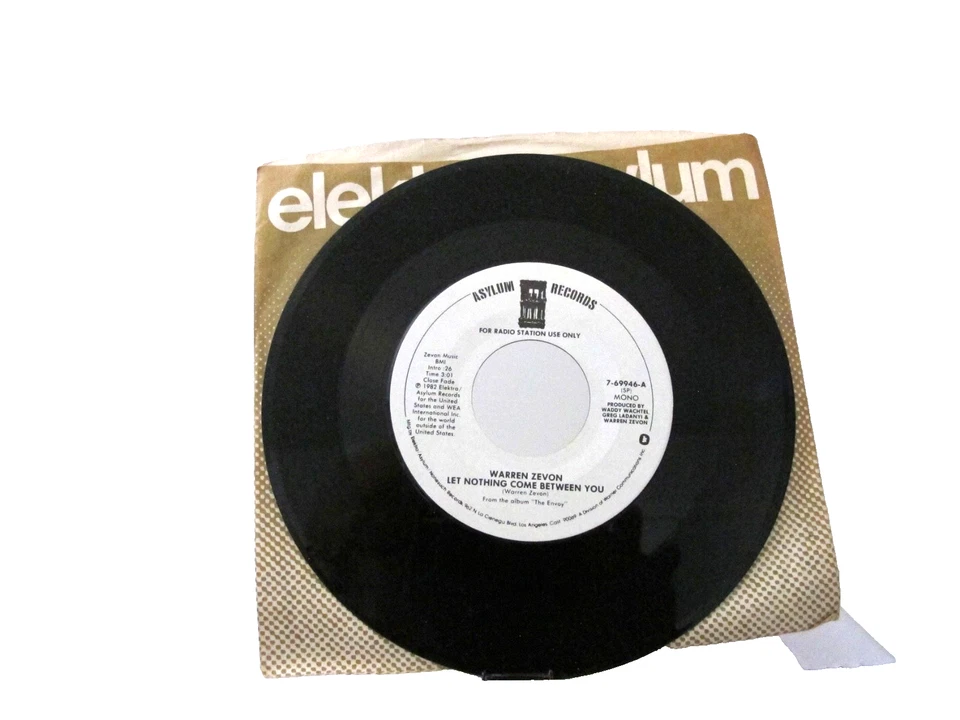 45 RECORD - WARREN ZOVON - LET NOTHING COME BETWEEN YOU - Image 1 of 1