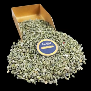 Piedra preciosa de turmalina verde triturada gruesa de 1-3 mm para incrustación de madera - Imagen 1 de 5