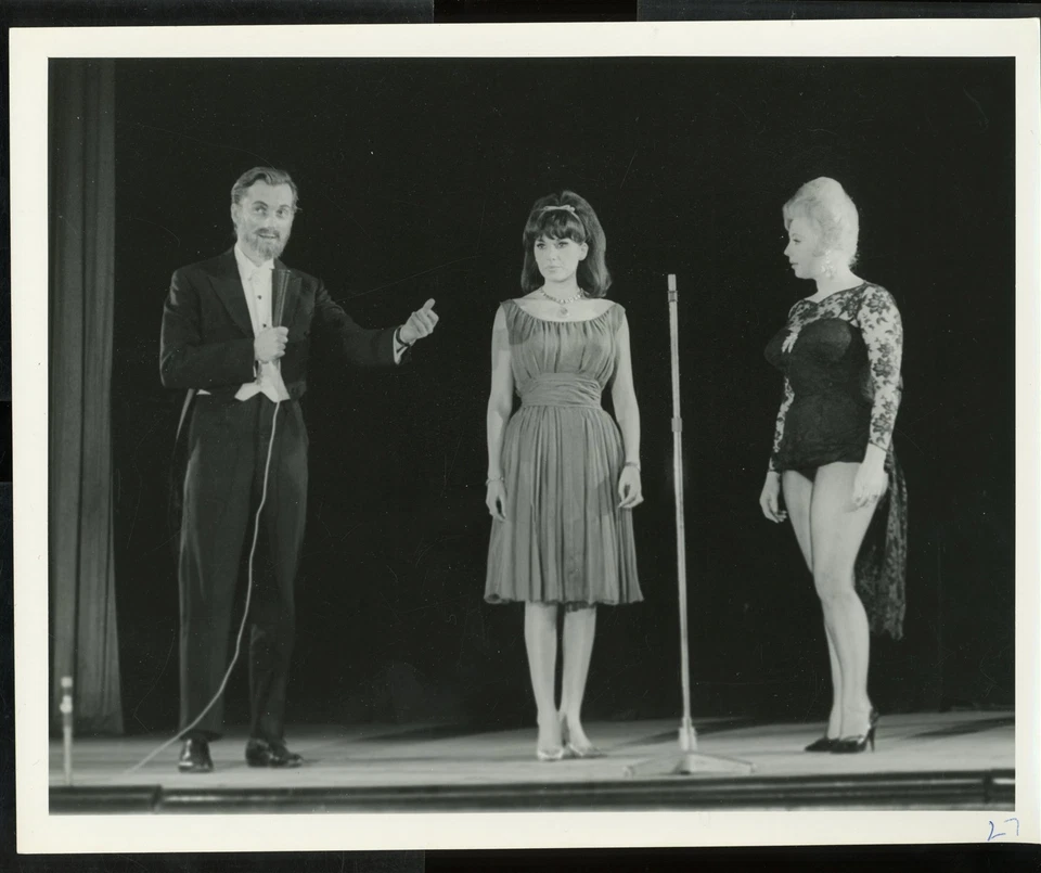 YVONNE ROMAIN in DEVIL DOLL Original 1964 Horror Film 8  x 10 Onstage Still vv - Image 1 of 1