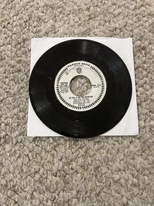 CHRISTMAS WITH THE KING FAMILY GO TELL IT ON THE MOUNTAIN Xmas 7” Vinyl Record - Picture 1 of 4