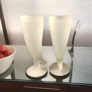 2 Vintage Tiara Frosted Powder Horn Cornucopia Beer Glass 10oz Ice Cream Sundae - Picture 1 of 14