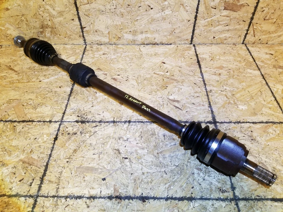 12 13 14 15 16 HYUNDAI ACCENT ПЕРЕДНИЙ ПРАВЫЙ ПАССАЖИРСКИЙ БОКОВОЙ ВАЛ ОСИ OEM - Изображение 1 из 4