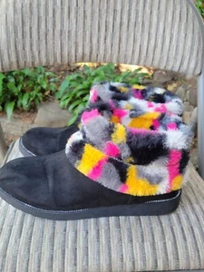 NUEVAS BOTAS BEBE NAYELI PIEL SINTÉTICA MULTICOLOR ESTRÁS ADORNO TALLA 10 - Imagen 1 de 5
