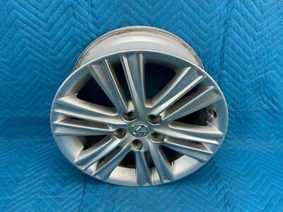 Llanta de aleación Lexus ES350 17" con tapa central y TPMS 17x7" 2013-2015 OEM Foto 1 de 4