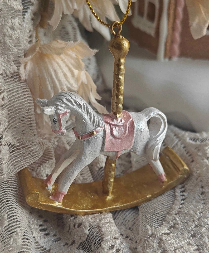 Schaukelpferd Hänger Weihnachten Kirmeskarussel  Rosa Clayre & Eef 8 x 2 x 7 cm - Bild 1 von 1