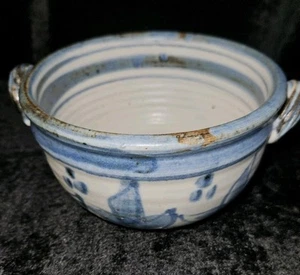 Small Studio Pottery Bowl Australian Signed Blue Cream Leaf Design 6 X 3 Inch - Picture 1 of 6