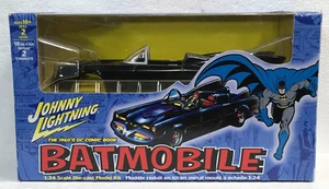JOHNNY LIGHTNING -- BATMOBILE 1:24 SCALE DIE-CAST MODEL KIT - Picture 1 of 10