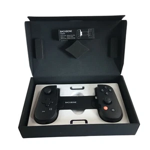 BACKBONE MOBILEBLACK GAMING CONTROLLER MADE FOR IPHONE - USED ONCE - Picture 1 of 9