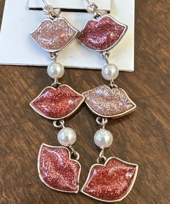 BETSEY JOHNSON DROP JEWELED LIP EARRINGS Dangle Glitter Long KISS Pink Lips - Image 1 of 4