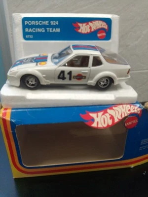 PORSCHE 924 RACING 1:25 HOT WHEELS - Image 1 of 4