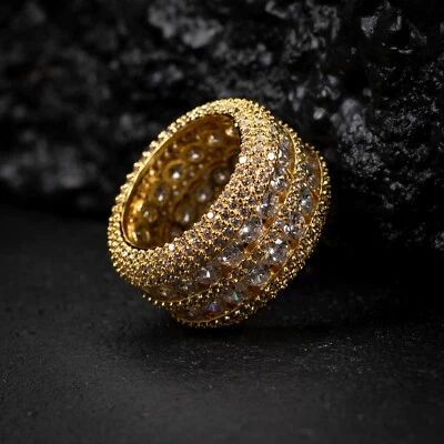 Anillo de banda meñique enchapado en oro amarillo hip hop con puntero circonita para hombre Foto 1 de 4