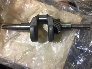 GENUINE ROBIN 21420601-01 CRANKSHAFT NEW OLD STOCK Discontinued Item - Bild 1 von 6