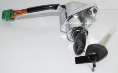 SUZUKI Ignition Switch 1999-2004 VL1500 Intruder 37110-26F02 - Image 1 of 2