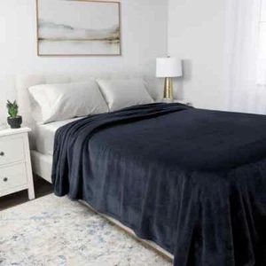 Kirkland Signature Plush Blanket (Select Color / Size: King, Queen) FAST SHIP - Picture 1 of 21