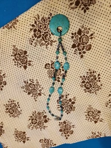 Turquoise and glass bead necklace with turquoise pendant. Approximately 16" leng - Picture 1 of 5