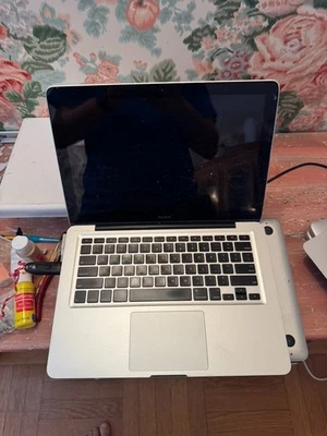 Apple MacBook Pro A1278 13" – For Parts/Repair – Model 34026YJ1ATM - Image 1 of 4