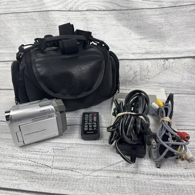 Sony Handycam DCR-HC30 Mini DV Camcorder Remote New Batteries Case Manual Tested - Image 1 of 4
