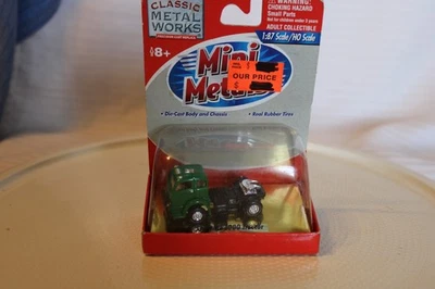 HO Scale Mini Metals, 1953 White 3000 Tractor Truck, Green #30113 - Image 1 of 3