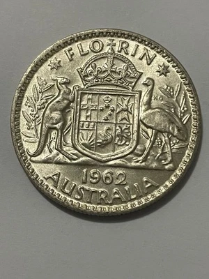 👀AUSTRALIAN 1962 FLORIN SILVER COIN HIGH GRADE UNC SCARCE 👀 - Image 1 of 2