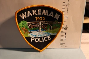 police patch   WAKEMAN POLICE OHIO - Picture 1 of 1