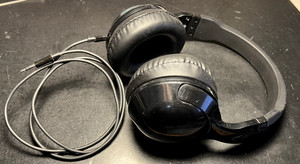 Skullcandy Hesh 2 Wired On-Ear Headphones in Black w/ 3 ft cord: Ex. Cond