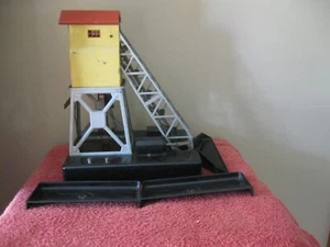 VINTAGE LIONEL NO. 97-50 COAL LOADER - Picture 1 of 6