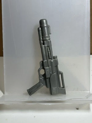 1998 Small Soldiers Chip Hazard Gun Accessory for 6" Figure - Image 1 of 3