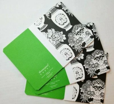 29 tarjetas de felicitación Thomas Paul negro blanco toile pavo real jarrón en blanco sin sobres Foto 1 de 4