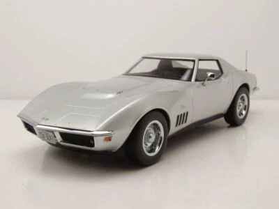 Chevrolet Corvette C3 1969 Argento Modellino Auto 1:18 Norev - Immagine 1 di 4