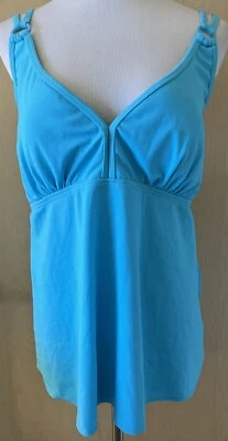 NUEVO CON ETIQUETAS~Swim By Avenue~Top Tankini Azul Claro~Espalda Cruzada Cruzada~Copa Suave~Talla 20 Foto 1 de 4