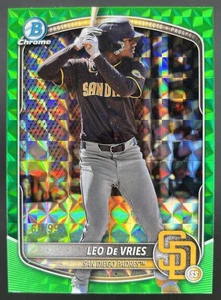 2025 Bowman Chrome Leo De Vries Prospects Green Geometric Refractor /99 Padres - Picture 1 of 2