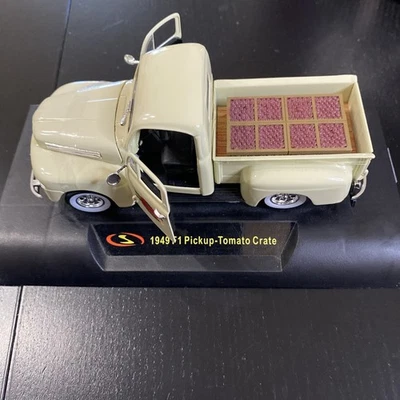 1949 Ford Pickup Truck with Tomato Crates 1:32 Diecast Signature Models 32388 GC - Image 1 of 4