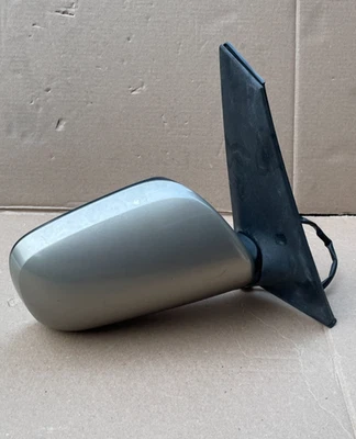2004-2009 Toyota Prius Passenger Right Side Mirror heated silver - Image 1 of 4