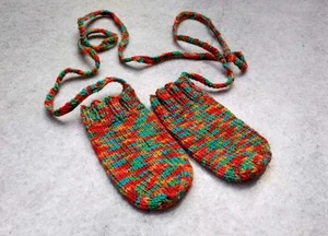 Funny vintage children's mittens - Picture 1 of 4