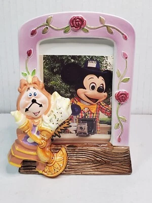 Marco musical de vela y reloj bailando de la Bella y la Bestia de Disney Foto 1 de 4
