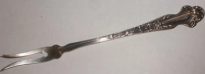 GARFO DE LIMÃO OU AZEITONA ANTIGO DE PRATA ESTERLINA 1904 R BLACKINTON & CO 6" ESCOLHA MARGARIDA - Imagem 1 de 4