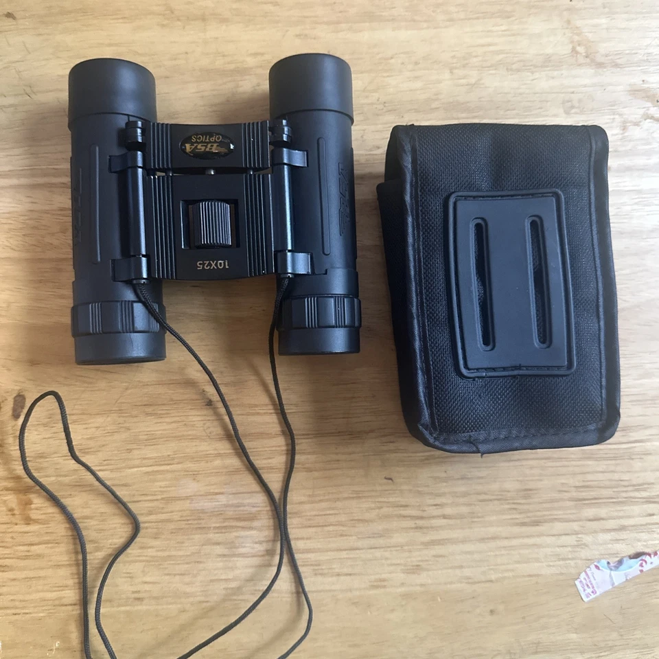 BSA Optics 10x25 Compact Binoculars with Carrying Case - Image 1 of 4