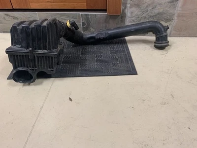 Jeep Renegade 2015-2021 tubo de admisión de 2,4 L con caja y accesorio de vacío Foto 1 de 4