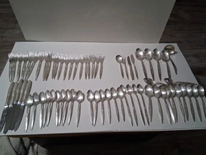 36 Pc Lot Oneida Community Silverplate Enchantment Gentle Rose 1960’s Flatware - Picture 1 of 14