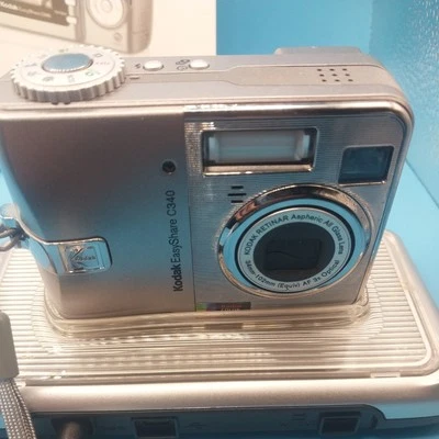Kodak EasyShare C340 5.0MP 3xZoom Digital Camera+Dock - Image 1 of 4