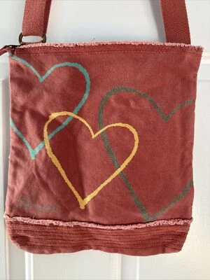 Bolso Bandolera Life is Good Corazones de Lona - Muestra Foto 1 de 4