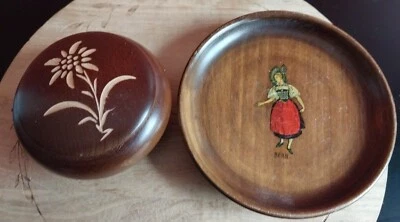 Vintage Wood Carved Handmade BERN Switzerland WALTER STAHLI Trinket Box & Dish - Image 1 of 4