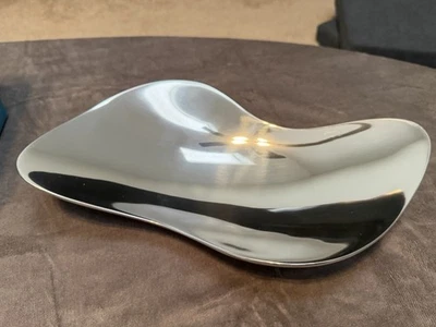 Tigela de aço Nambe ‘Peel’ 16 pol. NOVO NA CAIXA. Nunca usado - Imagem 1 de 3