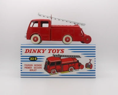 DINKY TOYS/ATLAS 32 E FIRE ENGINE RED MINT BOXED MADE IN CHINA - Imagem 1 de 4