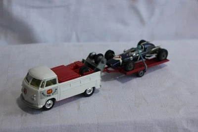 Corgi Gift Set 25 VW Racing Club in excellent condition Volkswagen - Image 1 of 4