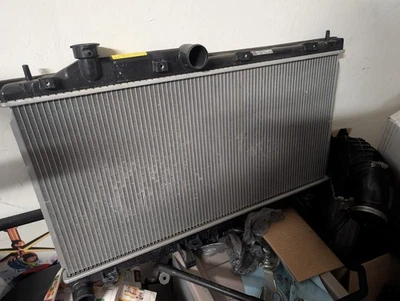 Conjunto de radiador Subaru WRX 2016 (2015+) OEM Foto 1 de 4