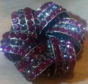 MONET MULTICOLORED BROOCH "FREE SHIPPING FOR USA CUSTOMERS" 7/13/25 UPDATED!! - Picture 1 of 4