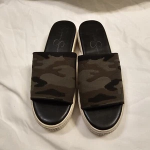 Jessica Simpson Women's Slide Sandal Ezira Green Camo Flip Flop Hunting Hunters - Picture 1 of 9