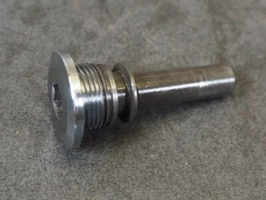 Shaft, Rocker Arm HONDA VT250 1983 14631-KE8-000 15017 - Afbeelding 1 van 5