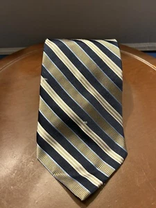 Roundtree & Yorke Mens Tie Necktie Multicolor Striped 100% Silk Imported - Picture 1 of 7